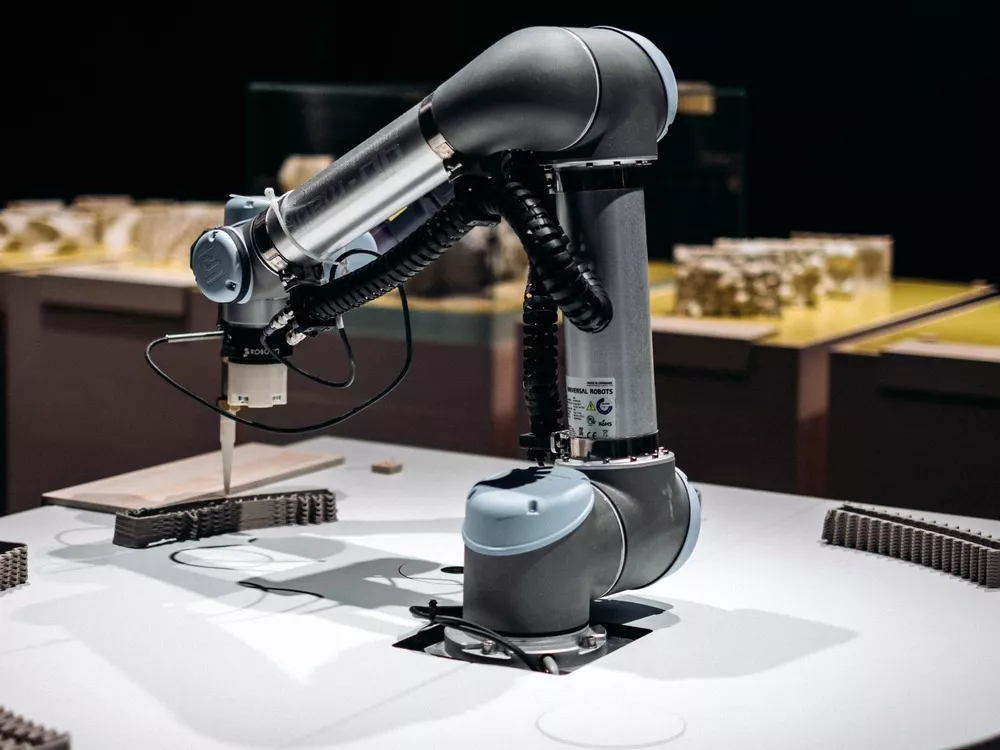 Oglekļa šķiedras robotu rokas: viegla jauda automatizācijā