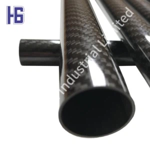 Oglekļa šķiedras doba caurule